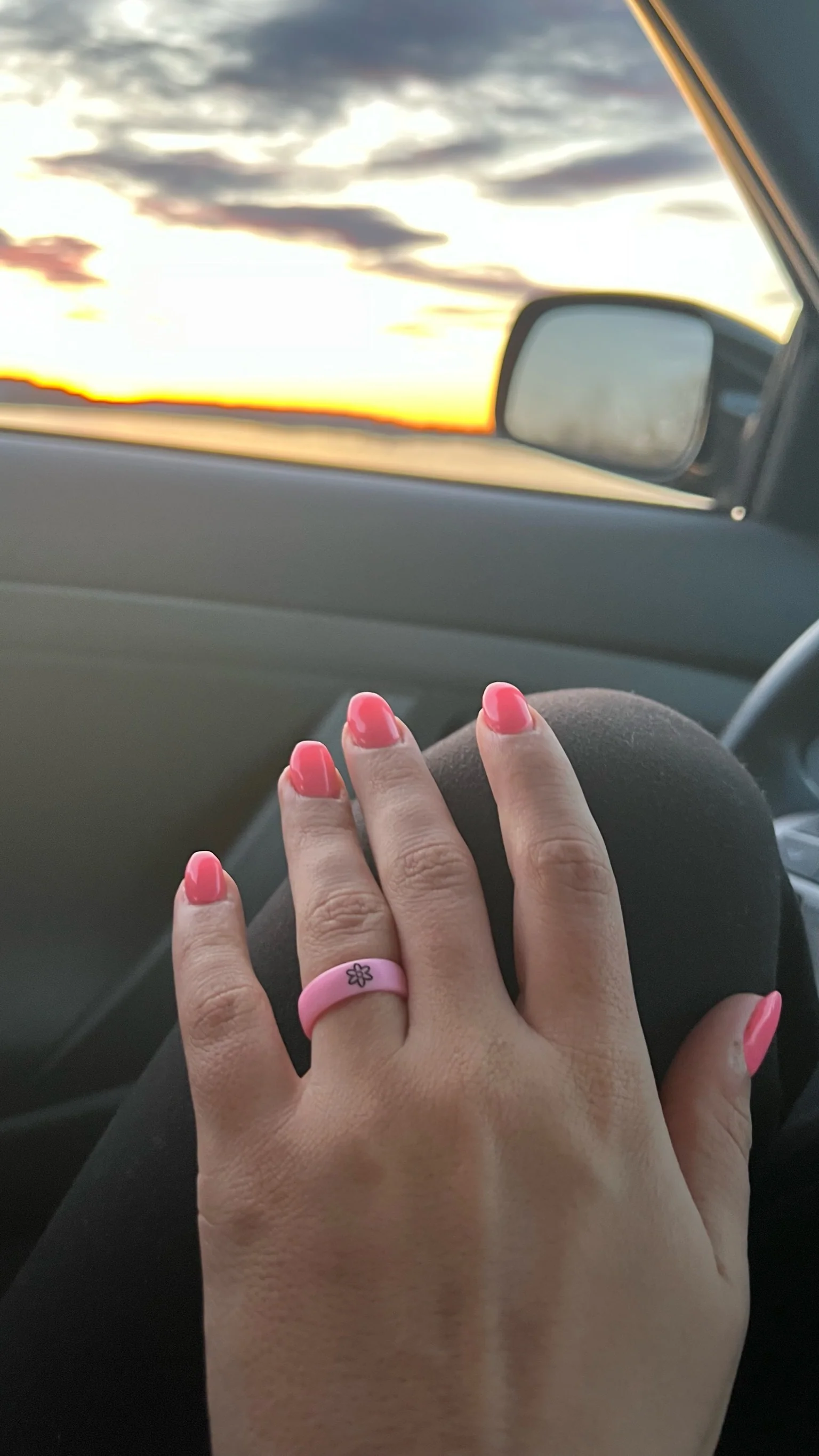 Reversible Flip Flower Power Pink Ring - Image 14